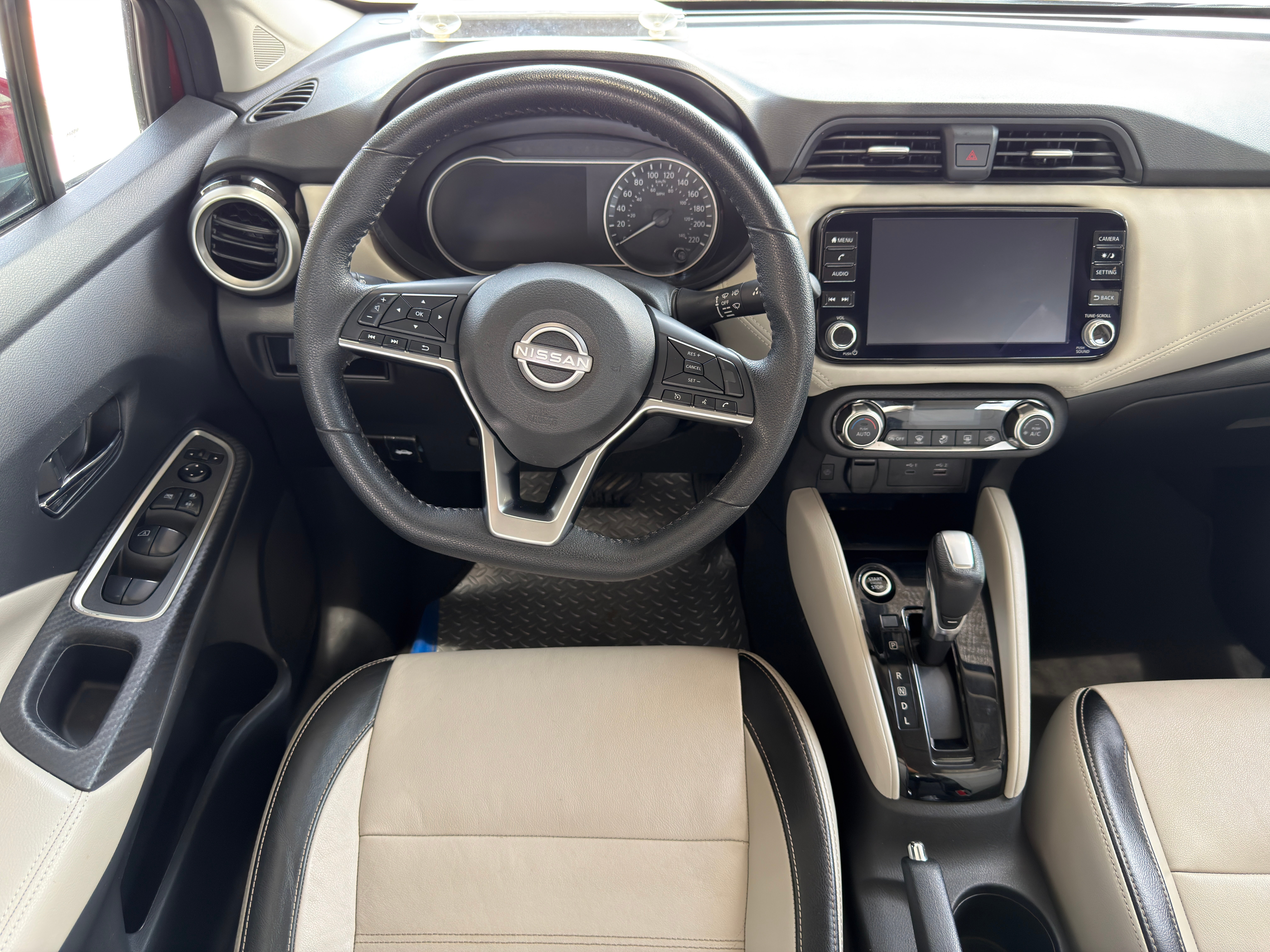 2024 Nissan VERSA 4P EXCLUSIVE L41.6 AUT