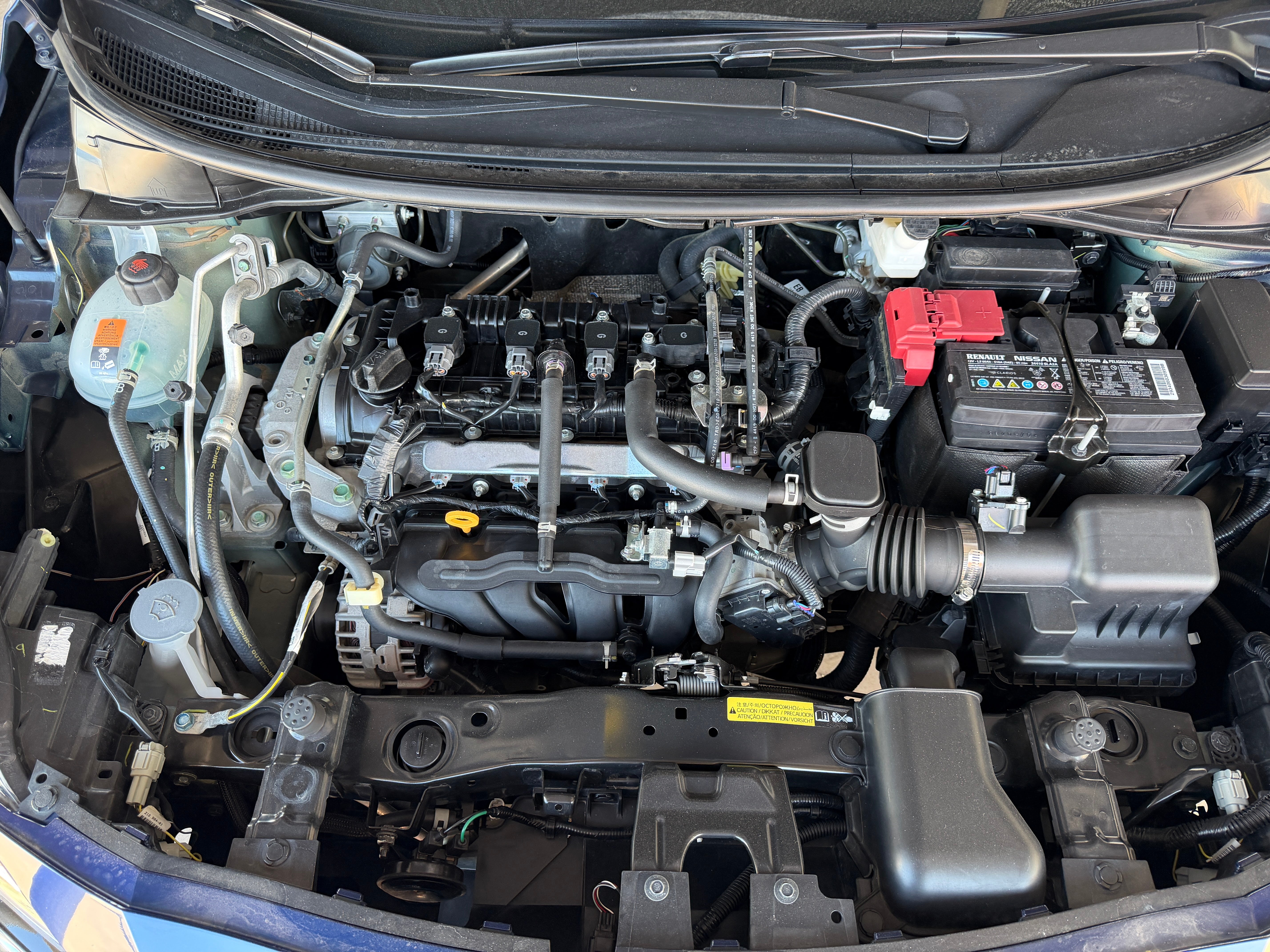 2024 Nissan VERSA 4P ADVANCE L41.6 MAN